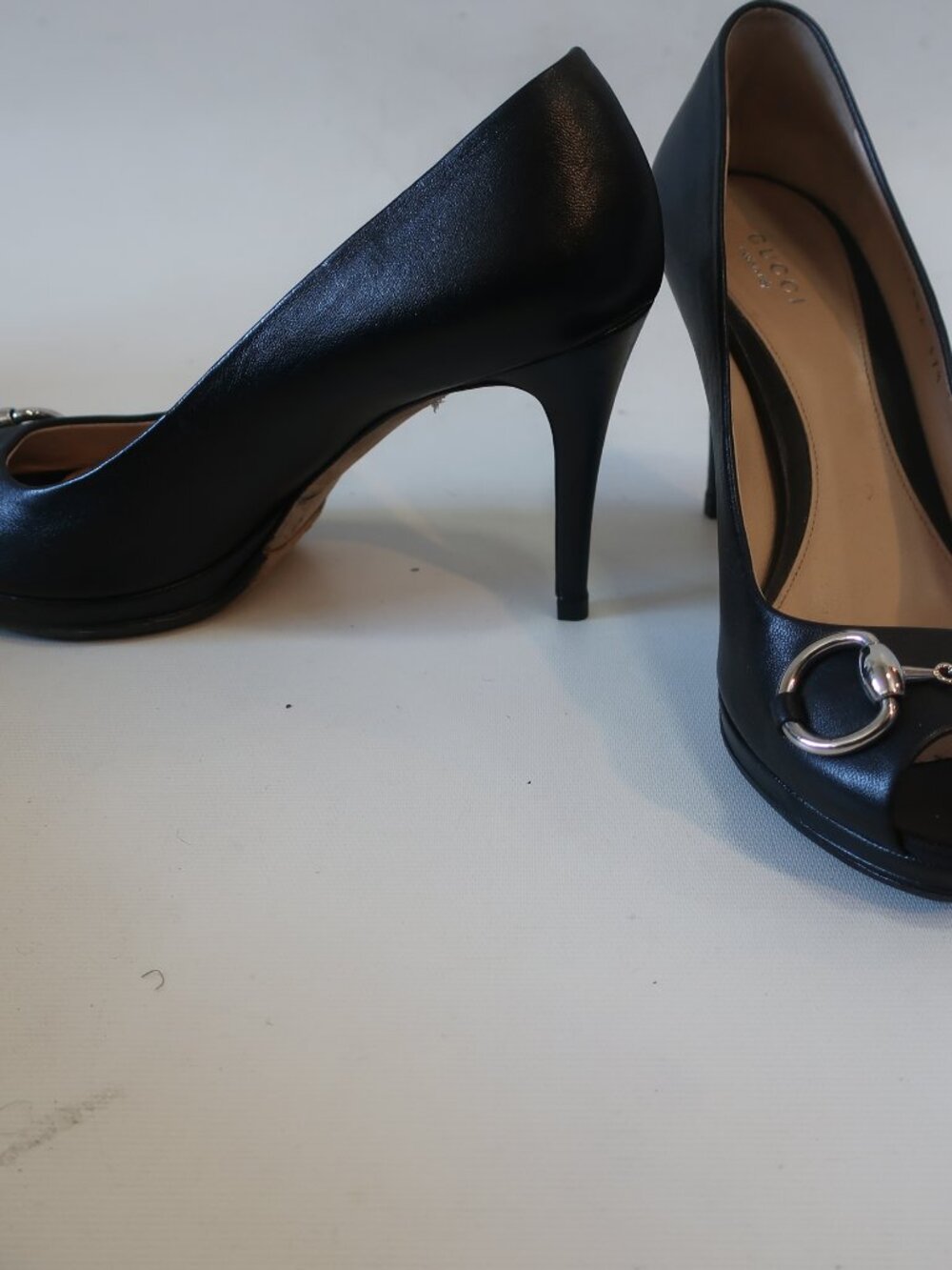 Womens Gucci Black Leather Horsebit Peep Toe Pumps 37 1/2 EU/US 7.5 - Picture 8 of 10